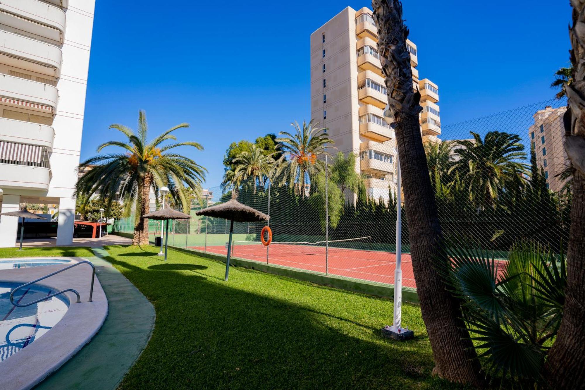 Apartamento Faro Blanco Alicante Exterior foto